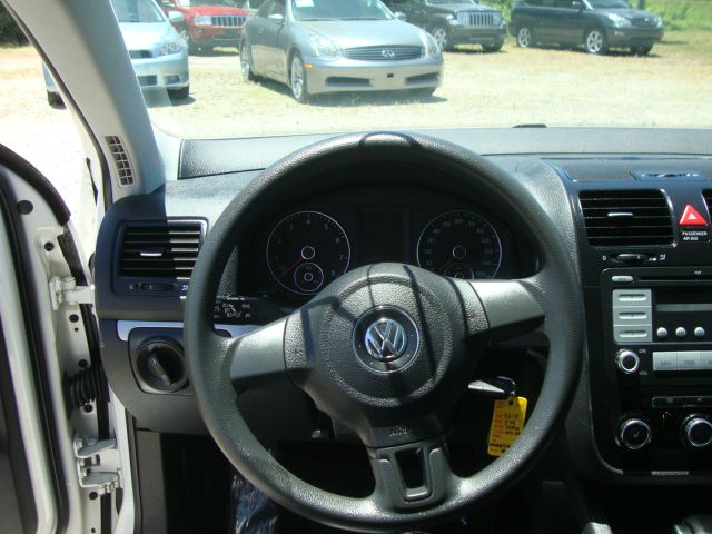 2010 Volkswagen Jetta XR