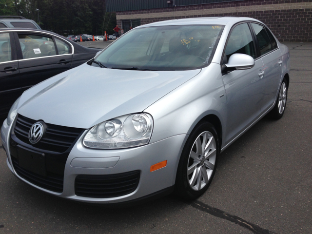 2010 Volkswagen Jetta Touring W/res W/navi