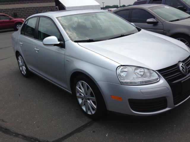 2010 Volkswagen Jetta Touring W/res W/navi