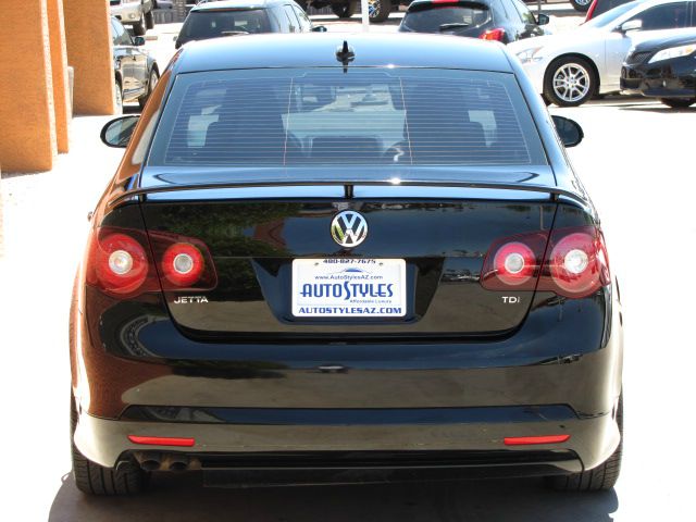 2010 Volkswagen Jetta 2dr Coupe Convertible Hardtop