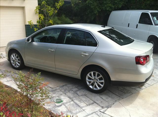 2010 Volkswagen Jetta 2.5i Premium