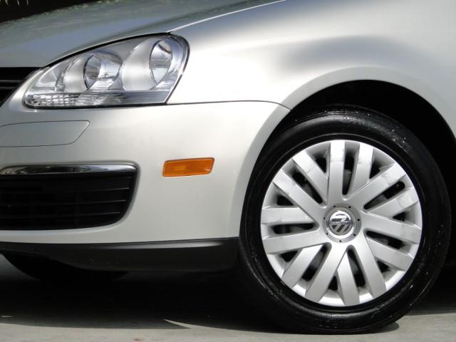 2010 Volkswagen Jetta Unknown