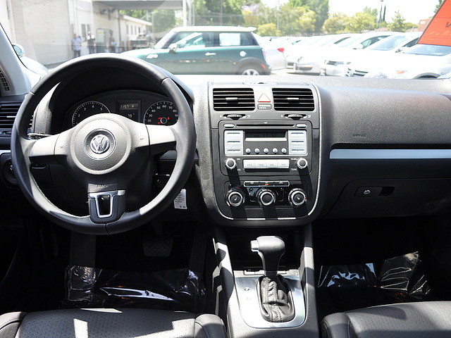 2010 Volkswagen Jetta XR