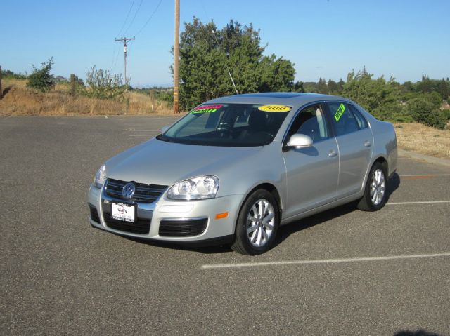 2010 Volkswagen Jetta Supercharged Notchback