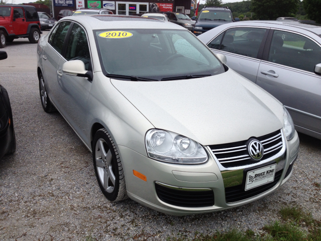 2010 Volkswagen Jetta CD With MP3