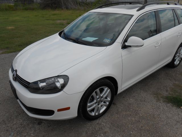 2010 Volkswagen Jetta CD With MP3