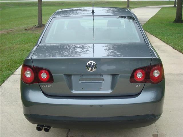 2010 Volkswagen Jetta SLT 25