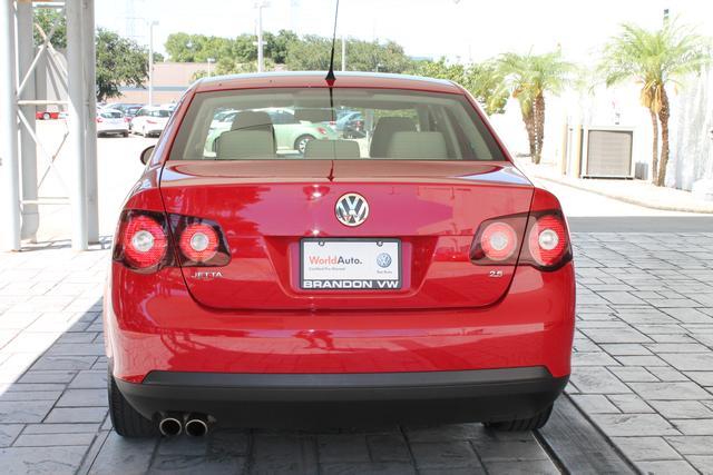 2010 Volkswagen Jetta SLT 25