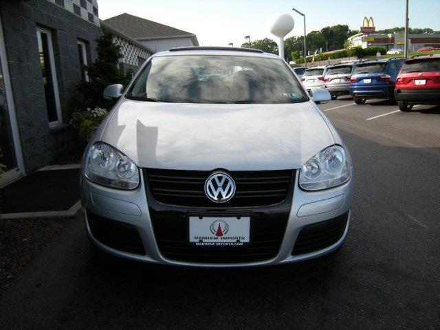 2010 Volkswagen Jetta 2WD 4dr XLT