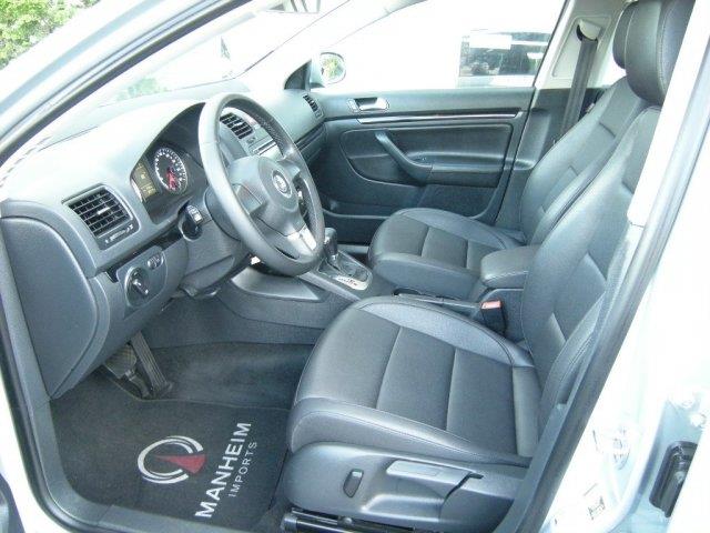 2010 Volkswagen Jetta 2WD 4dr XLT