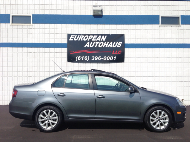 2010 Volkswagen Jetta Supercharged Notchback