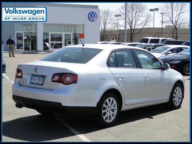 2010 Volkswagen Jetta SLT 25