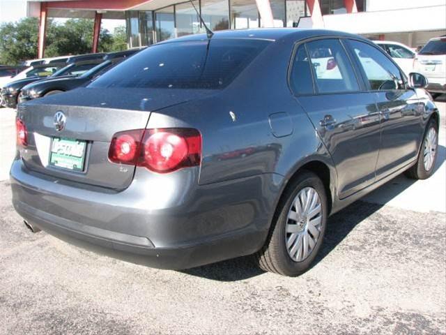 2010 Volkswagen Jetta Unknown