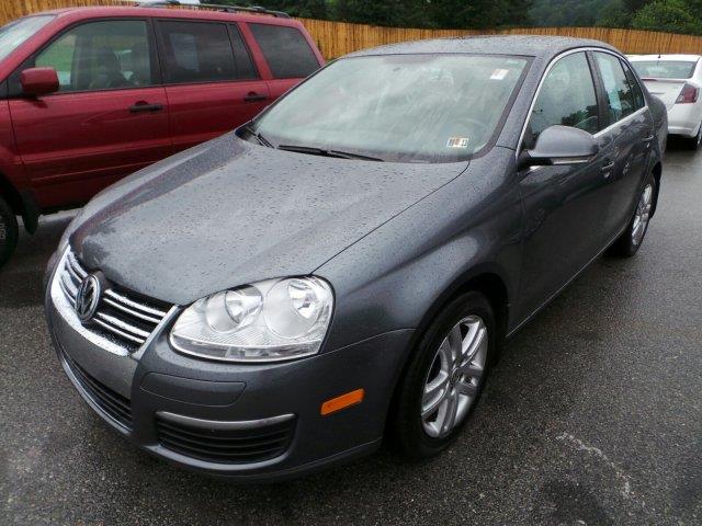 2010 Volkswagen Jetta CD With MP3