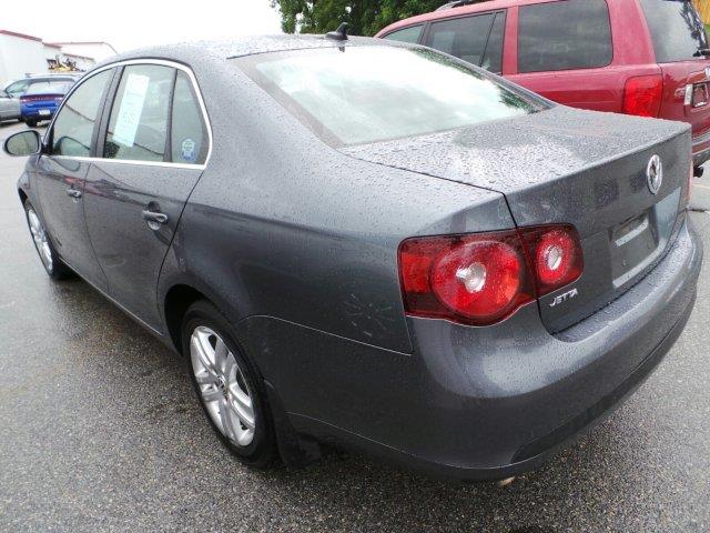 2010 Volkswagen Jetta CD With MP3