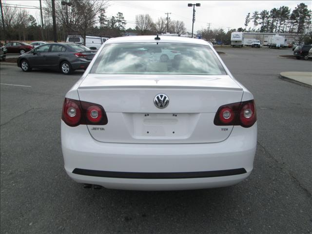 2010 Volkswagen Jetta CD With MP3