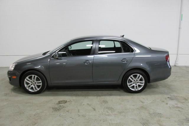 2010 Volkswagen Jetta CD With MP3