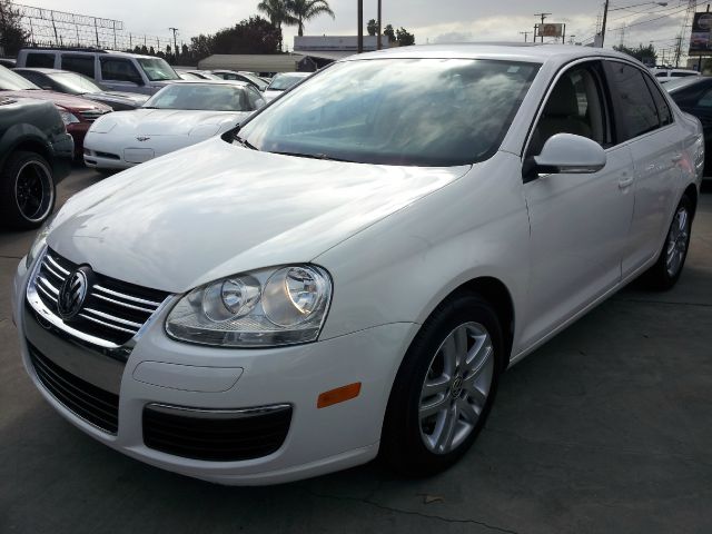 2010 Volkswagen Jetta CD With MP3