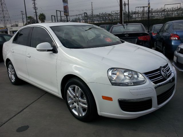 2010 Volkswagen Jetta CD With MP3