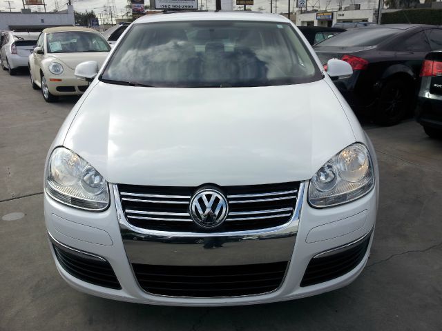 2010 Volkswagen Jetta CD With MP3