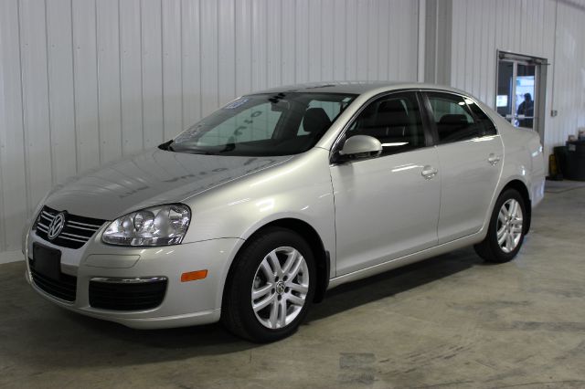 2010 Volkswagen Jetta CD With MP3