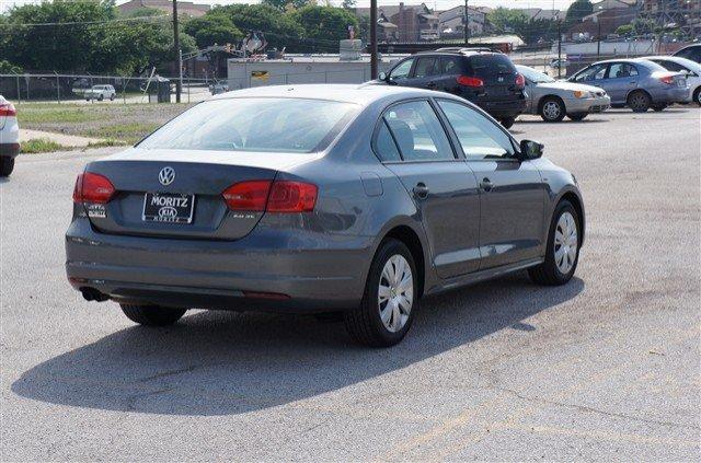 2011 Volkswagen Jetta R350 4-matic