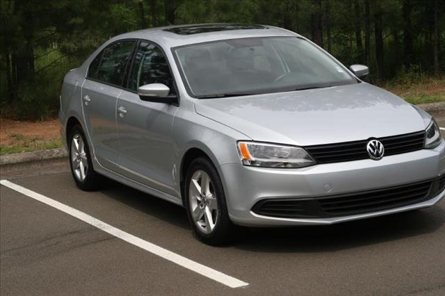 2011 Volkswagen Jetta XLT REG CAB 4X4