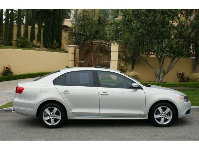 2011 Volkswagen Jetta CD With MP3