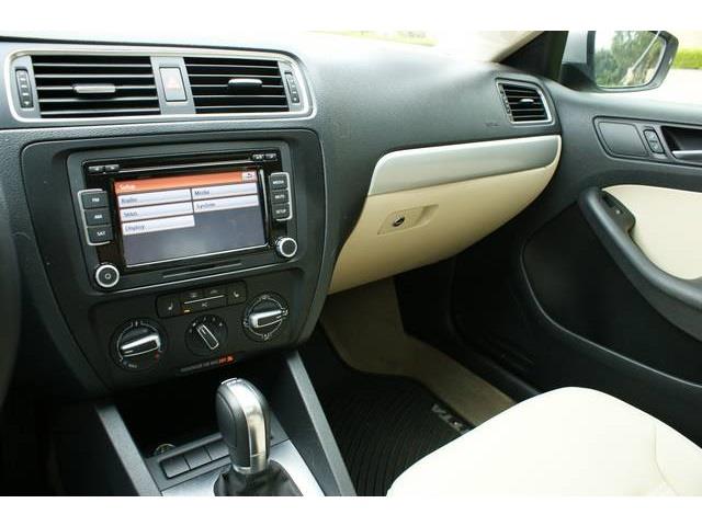 2011 Volkswagen Jetta CD With MP3