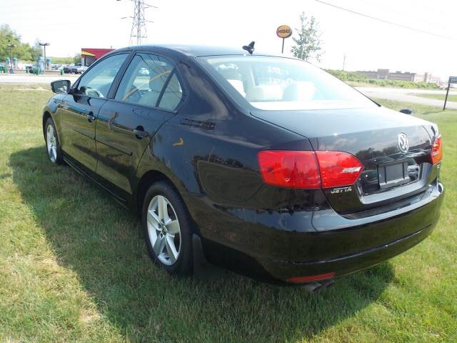 2011 Volkswagen Jetta CD With MP3