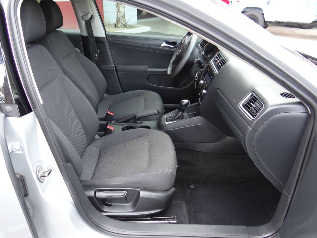 2011 Volkswagen Jetta XR