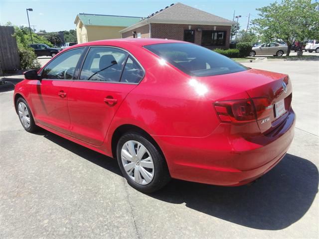 2012 Volkswagen Jetta Reg Cab 111.2 Inch WB 2WD LS Truck