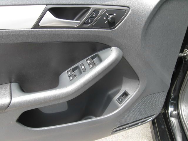 2012 Volkswagen Jetta CD With MP3