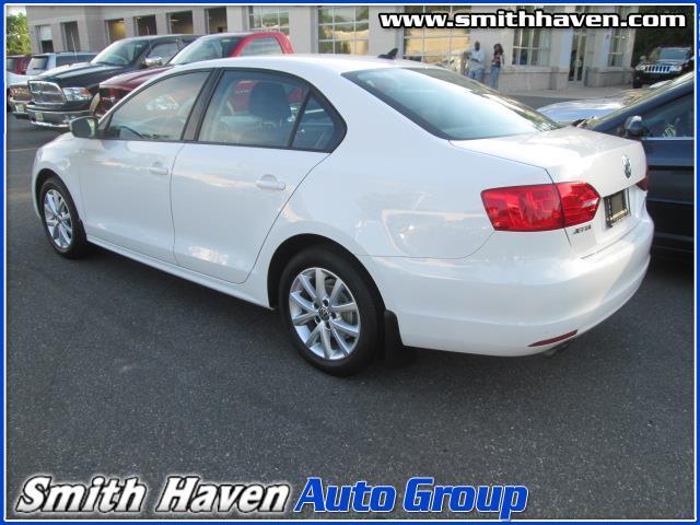 2012 Volkswagen Jetta 4WD 4dr SUV Alpha