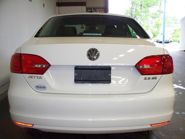 2013 Volkswagen Jetta LX Convertible