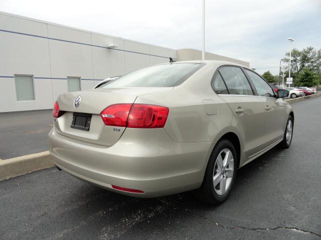 2013 Volkswagen Jetta 4DR LS AWD