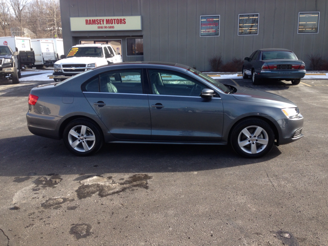 2013 Volkswagen Jetta CD With MP3