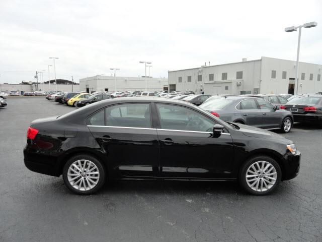 2013 Volkswagen Jetta 4DR LS AWD