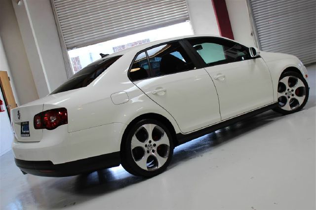 2008 Volkswagen Jetta GLI 5.0L