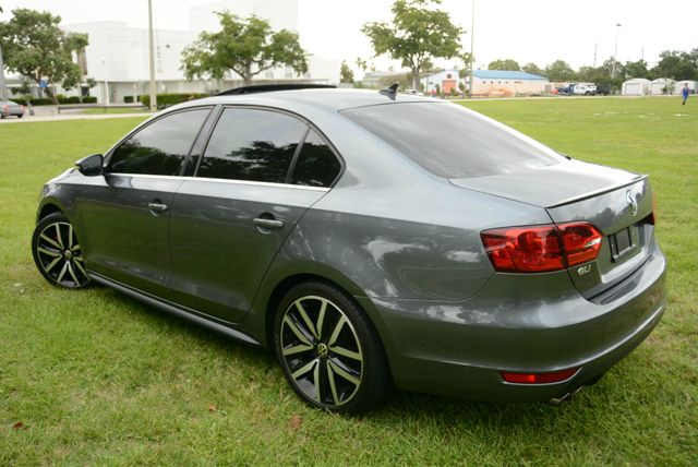 2012 Volkswagen Jetta GLI Club Coupe Wideside 141.5