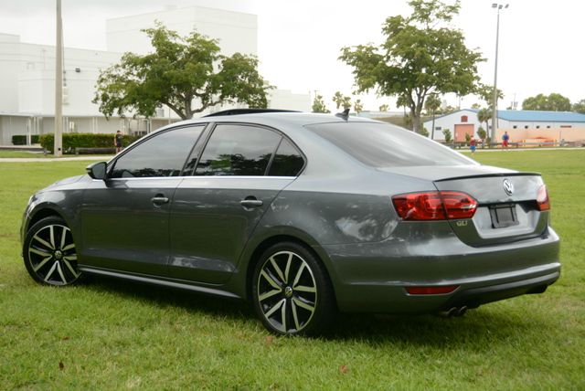 2012 Volkswagen Jetta GLI Club Coupe Wideside 141.5