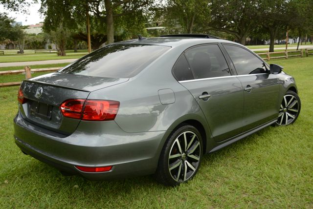 2012 Volkswagen Jetta GLI Club Coupe Wideside 141.5