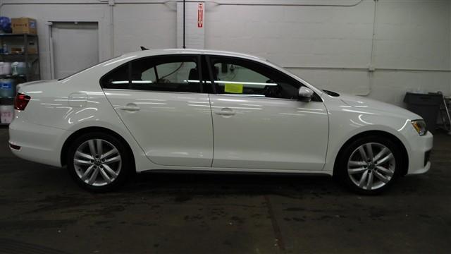 2012 Volkswagen Jetta GLI LE Sedan 4D