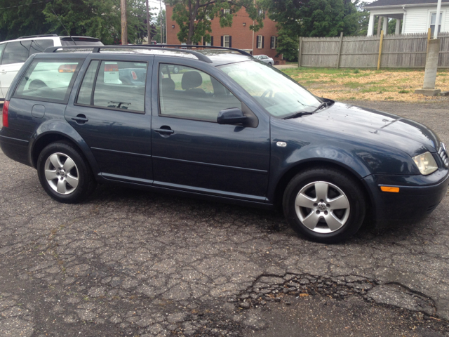 2005 Volkswagen Jetta Wagon 4dr 112 WB AWD