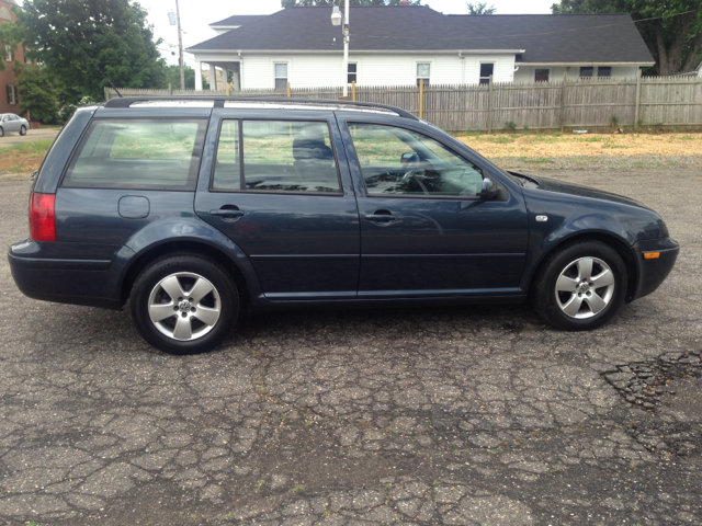 2005 Volkswagen Jetta Wagon 4dr 112 WB AWD