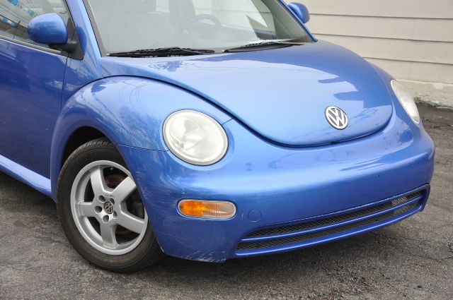 1998 Volkswagen New Beetle Base