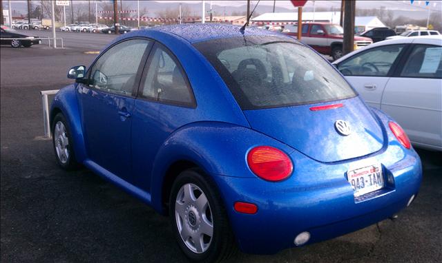 1998 Volkswagen New Beetle Base