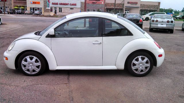 1998 Volkswagen New Beetle Base