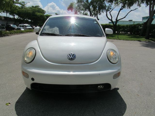 1998 Volkswagen New Beetle Base