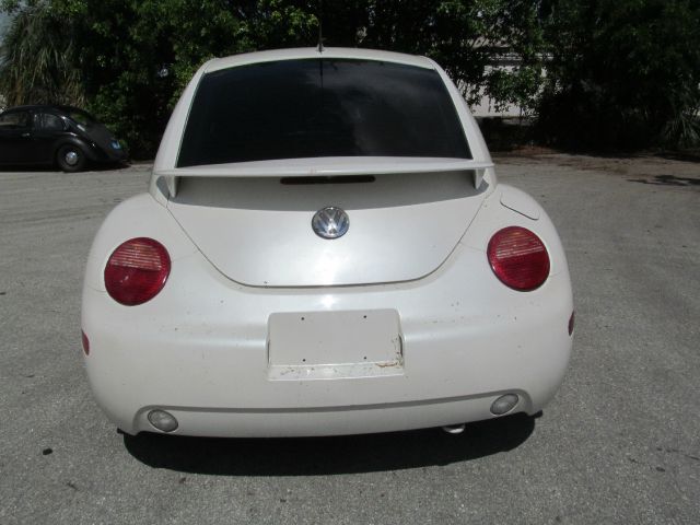 1998 Volkswagen New Beetle Base